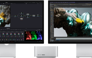 Studio Display-skærm og Studio Display XDR-skærm, en på hver side af Mac Studio, viser en kunstners arbejdsplads, software og værktøjer til 3D-modeller